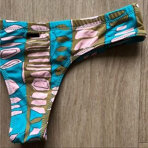 VOLCOM | cheeky bikini bottom